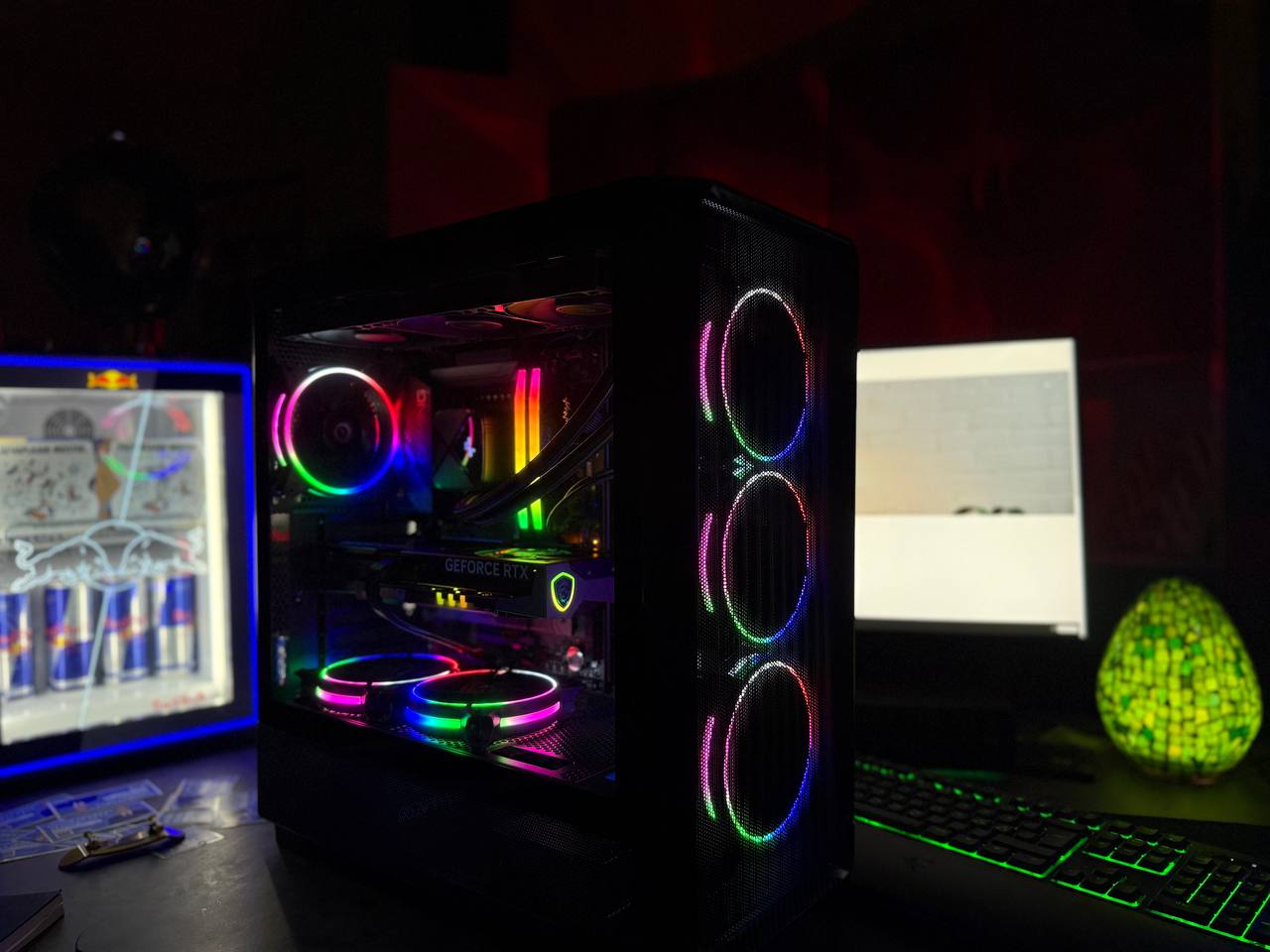 24-Tuumaline Vesijahutusega i9 Mänguriarvuti, DDR5, RTX 5060 Ti