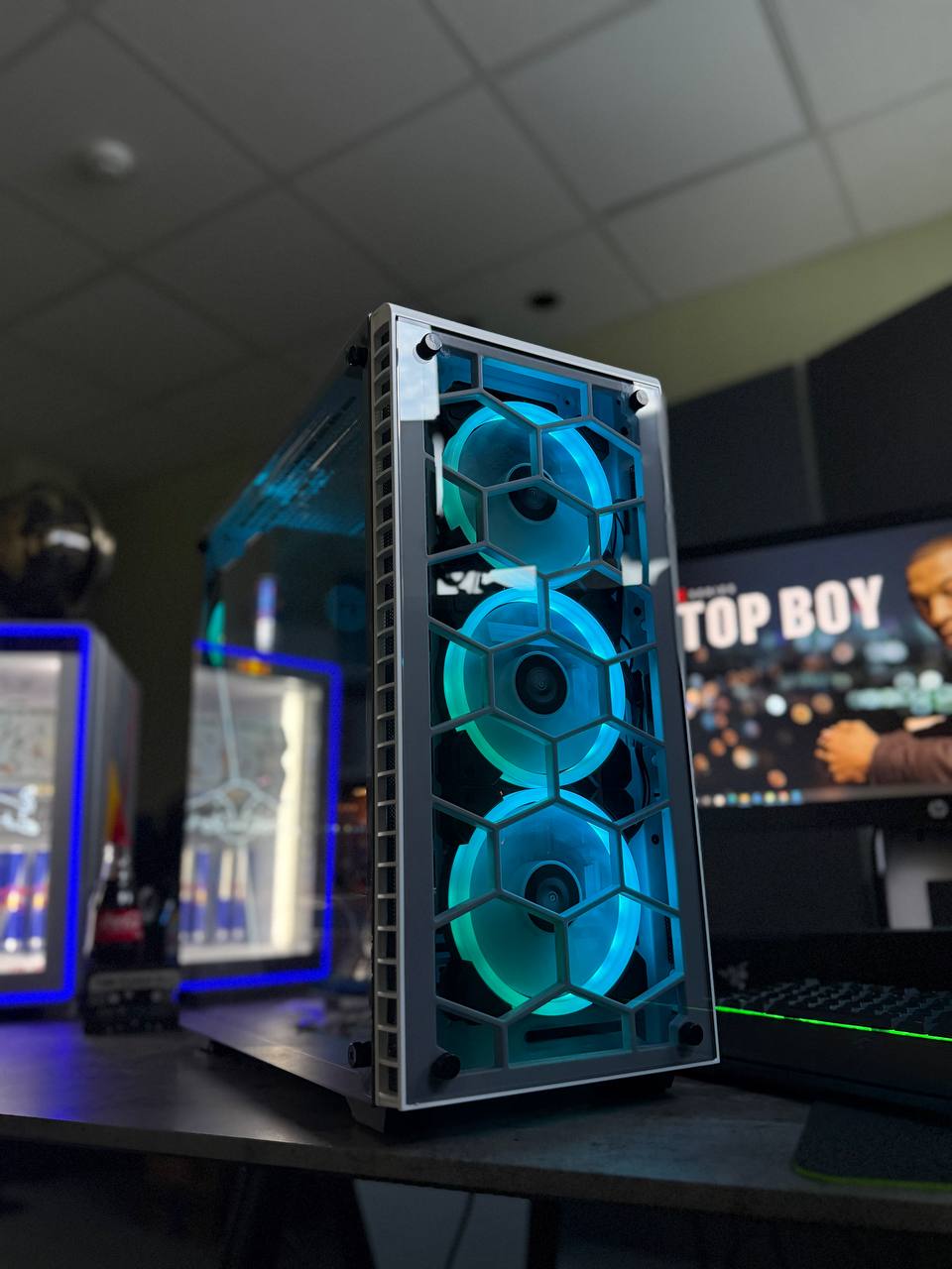 8-Tuumaline Mänguriarvuti Ryzen up to 4.60Hz, GeForce GTX 1080 TI - 11GB, 32GB RAM
