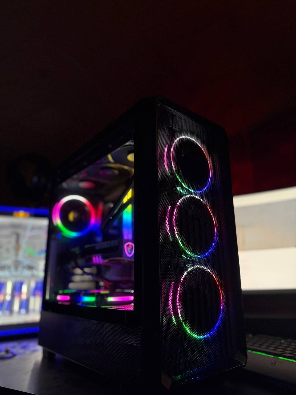 24-Tuumaline Vesijahutusega i9 Mänguriarvuti, DDR5, RTX 5060 Ti